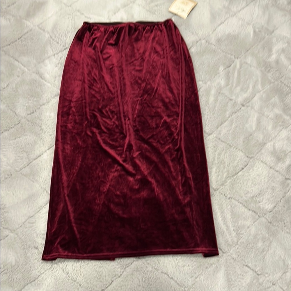 NWT- Vintage Elegant Burgundy Velvet Skirt with Back Slit